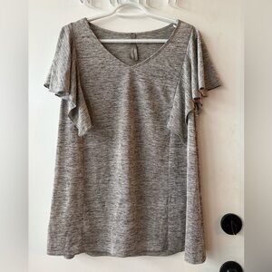 Penningtons Heather Gray V-Neck Short Sleeve Top